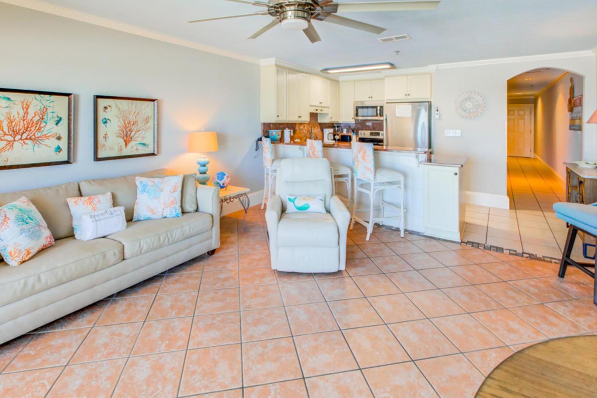 Windancer Condominiums デスティン 部屋 写真