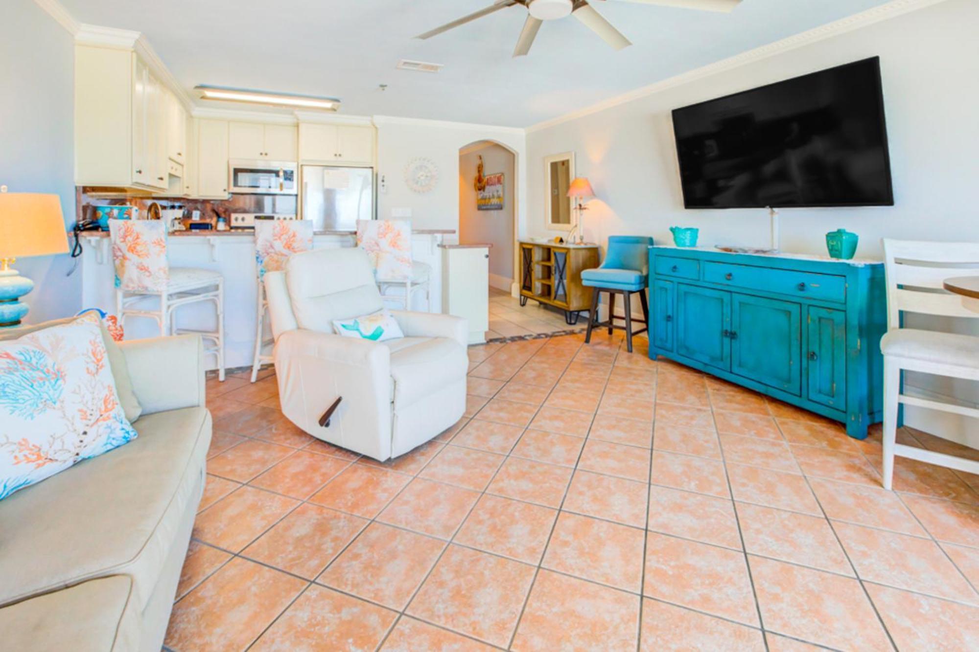 Windancer Condominiums デスティン 部屋 写真